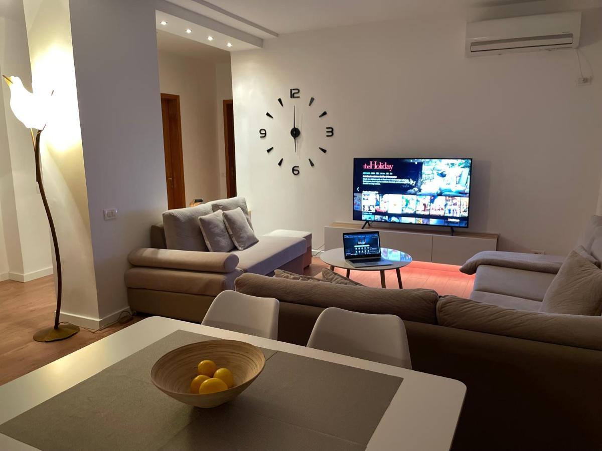 Proper Apartment 1 Tirana Exterior photo